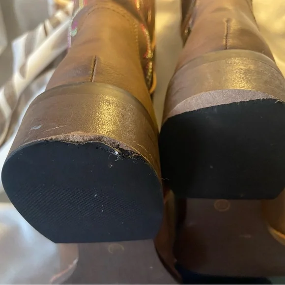 Brown Western Cowboy Boots with Pink Stitching - Picture 4 of 5